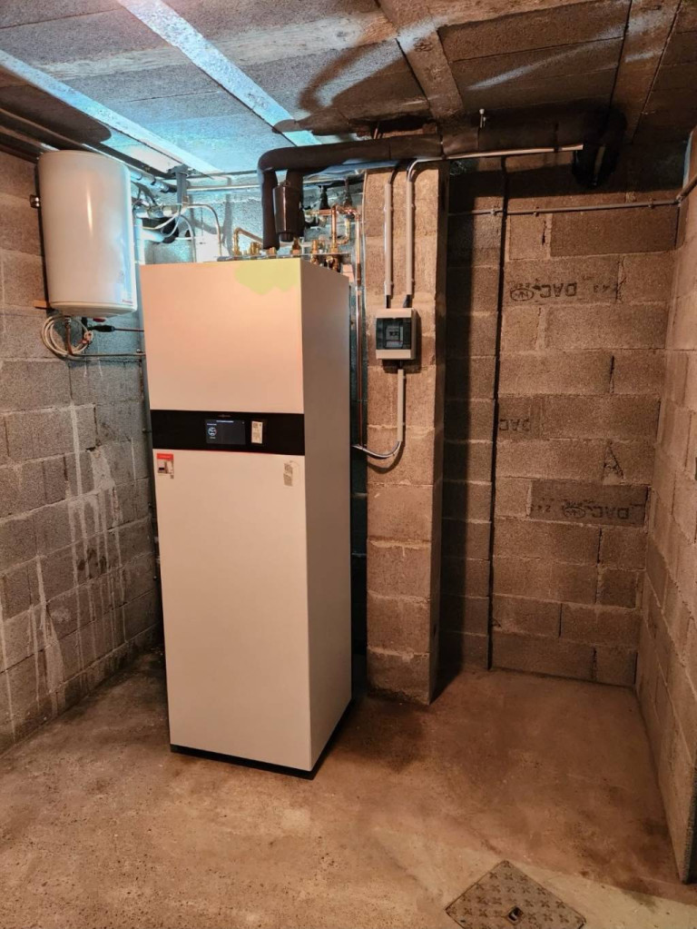 Installation d'une pompe à chaleur (PAC) Viessmann - Entreprise RGE QualiPAC à L'Escale